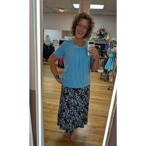 NEW N TOUCH women's cabana top in blue